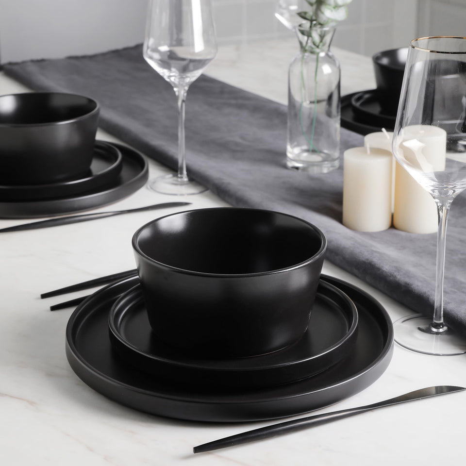 Stone Lain Celina Stoneware 32 Piece Dinnerware Set, Plates and Bowls, Black Matte Dish Collection, Service for 8 – Contemporary Minimalist Style, Microwave & Dishwasher Safe