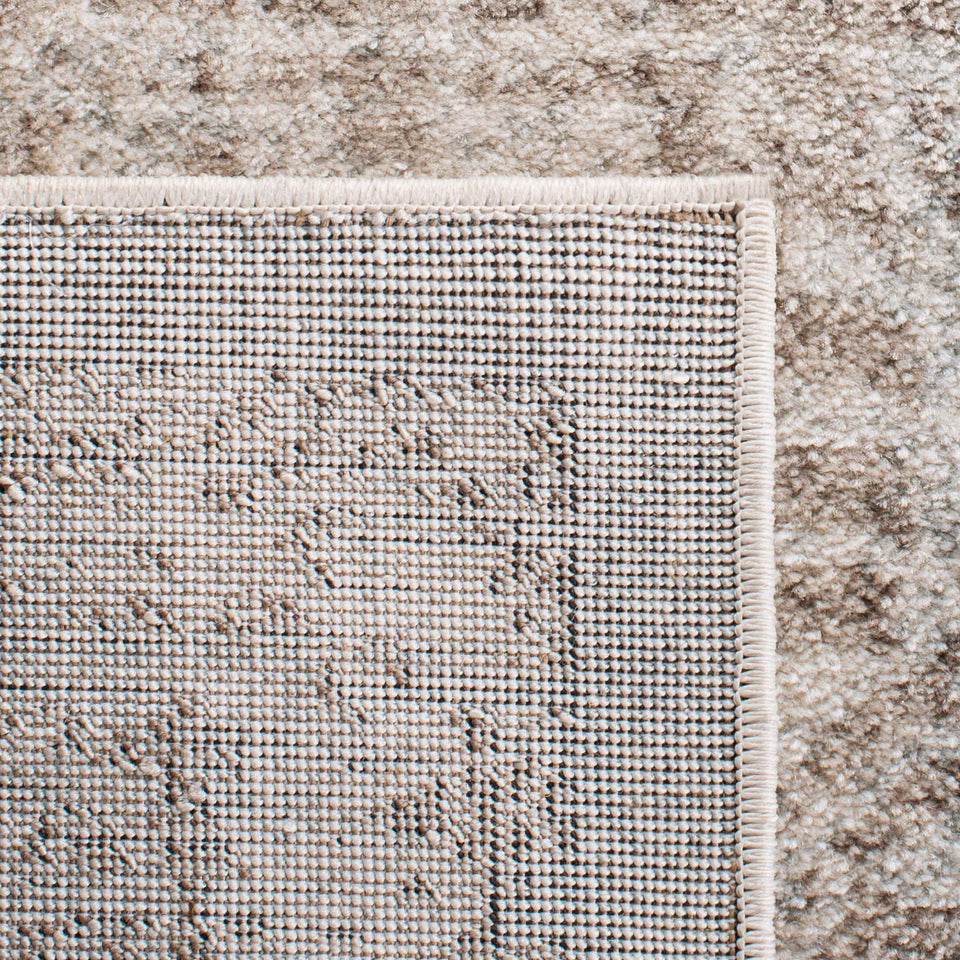 SAFAVIEH Evoke Collection Area Rug - 9' x 12', Ivory & Taupe, Oriental Distressed Design, Non-Shedding & Easy Care, Ideal for High Traffic Areas in Living Room, Bedroom (EVK256E)