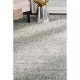 SAFAVIEH Evoke Collection Area Rug - 9' x 12', Ivory & Taupe, Oriental Distressed Design, Non-Shedding & Easy Care, Ideal for High Traffic Areas in Living Room, Bedroom (EVK256E)