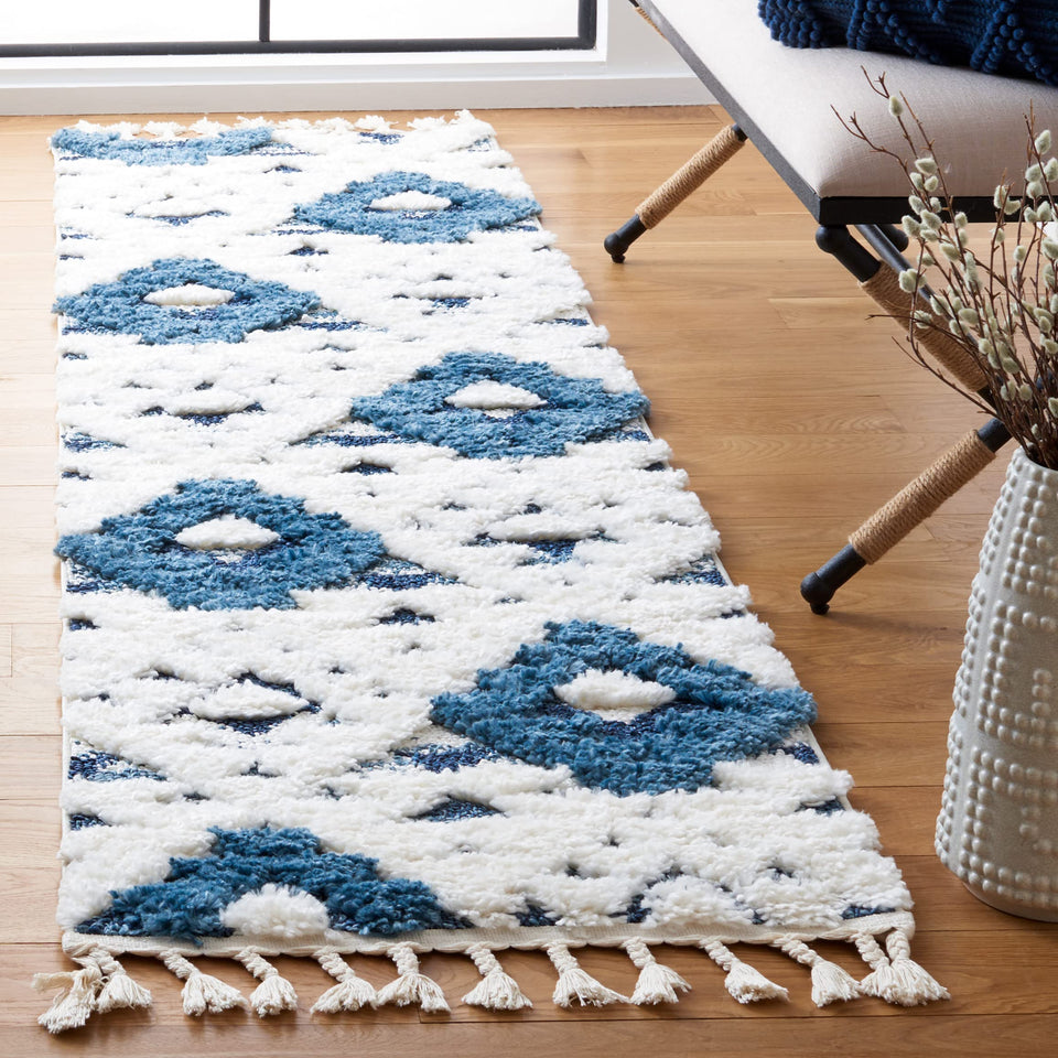SAFAVIEH Area Rug 8x10 - Moroccan Tassel Shag Collection - Large - Ivory & Brown, Boho Design, Non-Shedding & Easy Cleaning, Plush Pile, Ideal for Living Room, Bedroom, Dining Space (MTS688A)