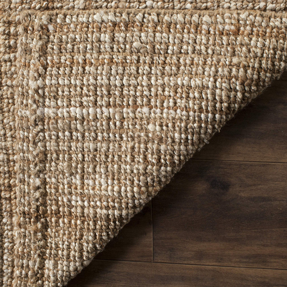 SAFAVIEH Area Rug 9x12 - Natural Fiber Collection - Large - Natural Brown, Handmade Jute, Farmhouse Style, Chunky Textured Thick Pile (NF447A)