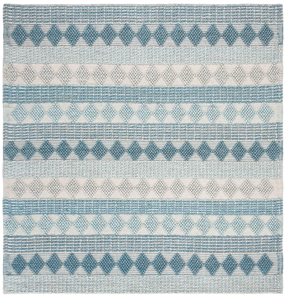 SAFAVIEH Area Rug 8x10 - Natura Collection - Large - Ivory, Handmade Wool, Moroccan Boho Fringe Design, Ideal for Living Room, Bedroom, Dining Space (NAT852B)