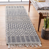 SAFAVIEH Area Rug 8x10 - Natura Collection - Large - Ivory, Handmade Wool, Moroccan Boho Fringe Design, Ideal for Living Room, Bedroom, Dining Space (NAT852B)
